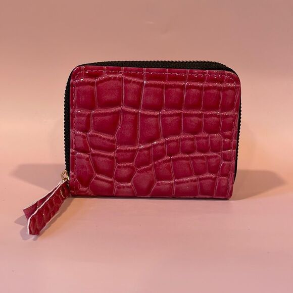 Faux Crocodile Leather Pink Small Wallet Clutch Never Used with Zipper 4.5” L - Picture 1 of 5